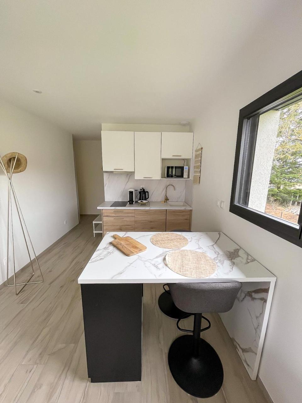 Appartements Guesthouse1 Et Guesthouse2 Sword Beach Colleville-Montgomery المظهر الخارجي الصورة
