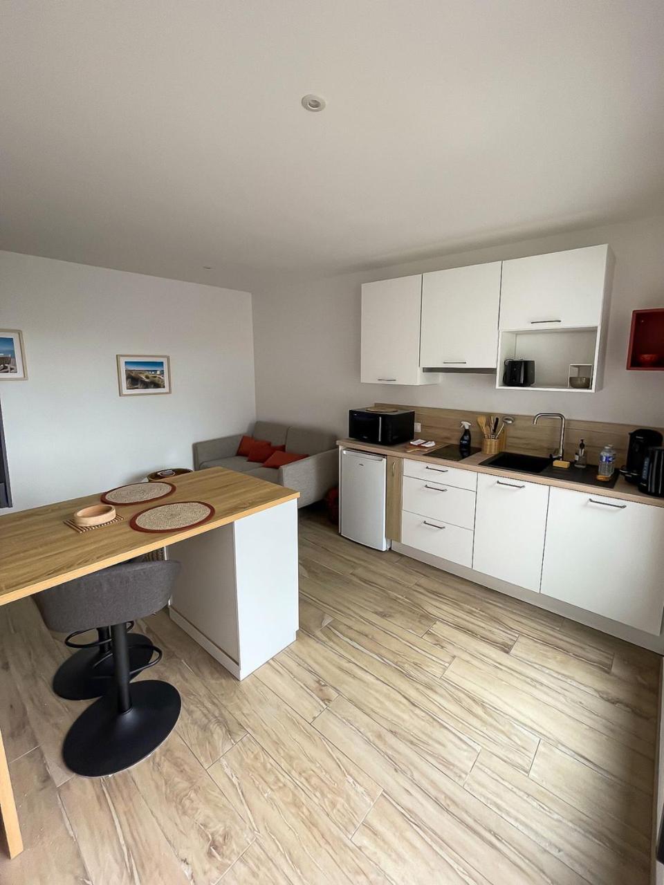 Appartements Guesthouse1 Et Guesthouse2 Sword Beach Colleville-Montgomery المظهر الخارجي الصورة